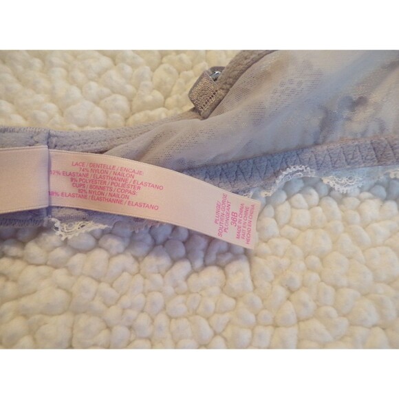 Victoria's Secret Plunge Padded Lacy & Sequins Bra 36B - Picture 6 of 8